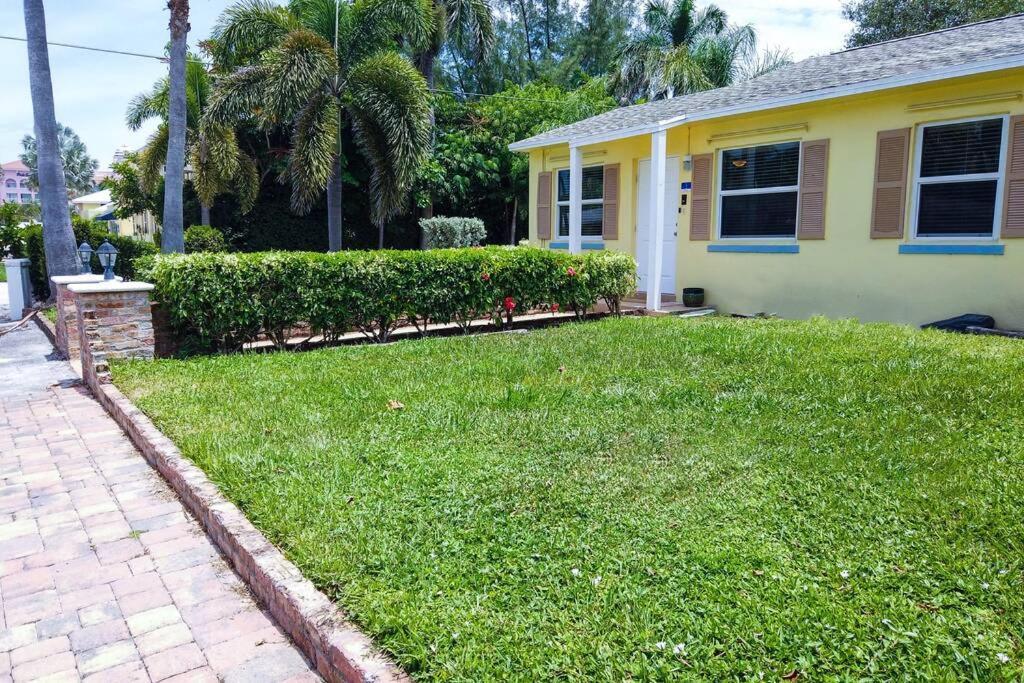 The Beach House At Seascape Steps From The Beach, Marina And Shops! West Palm Beach Eksteriør billede