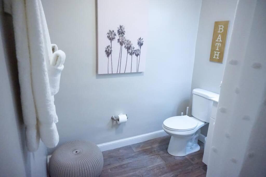 The Beach House At Seascape Steps From The Beach, Marina And Shops! West Palm Beach Eksteriør billede